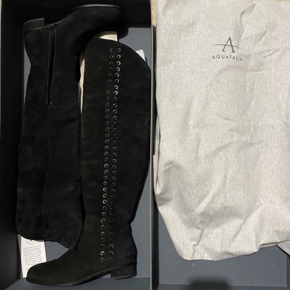 $895 AQUATALIA 6 Lucrezia Black Suede Grommet Tall Knee High OTK Boots - Picture 7 of 9